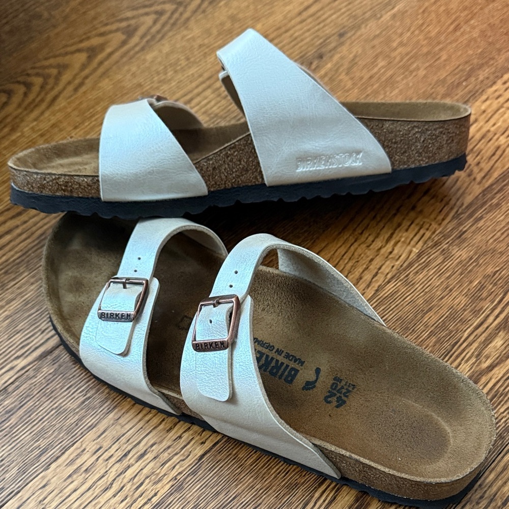 Birkenstock ‘Arizona’ Pearl White Sandals with Cork Footbed